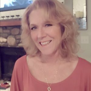 Meet your Posher, Debra